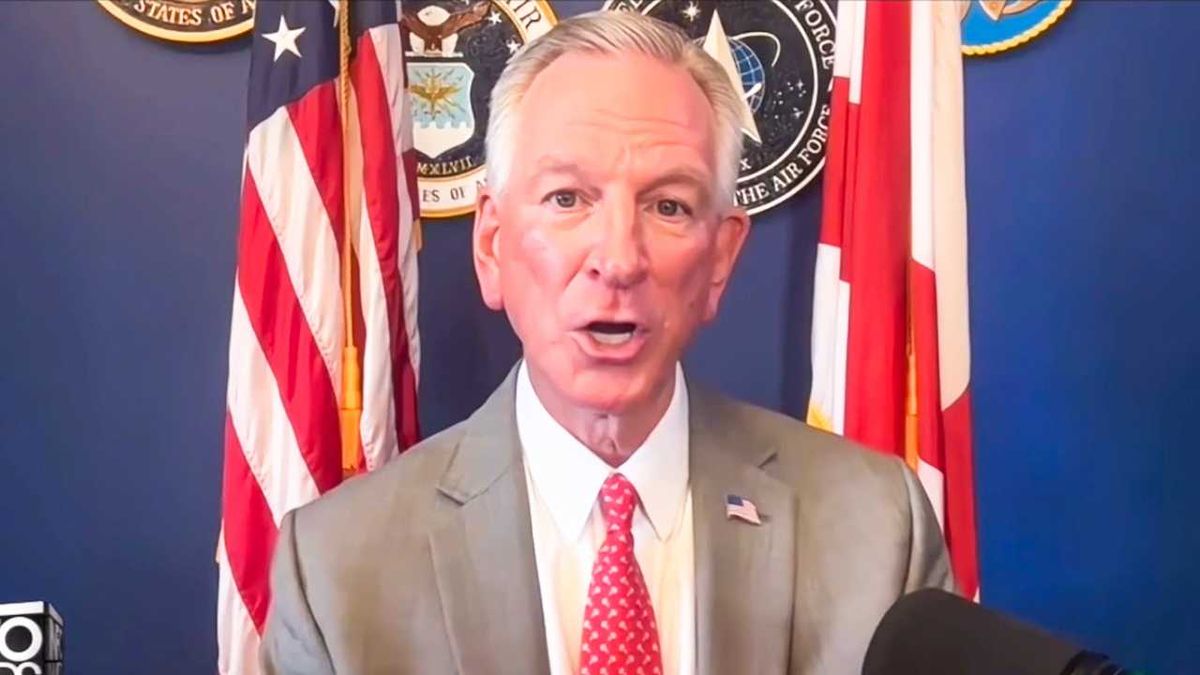 'What gives them the right?' MAGA senator melts down over Muslims praying outdoors