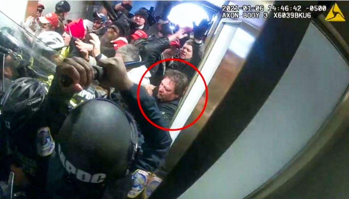 Jan. 6 rioter used Confederate flagpole to smash his way into Capitol: court docs