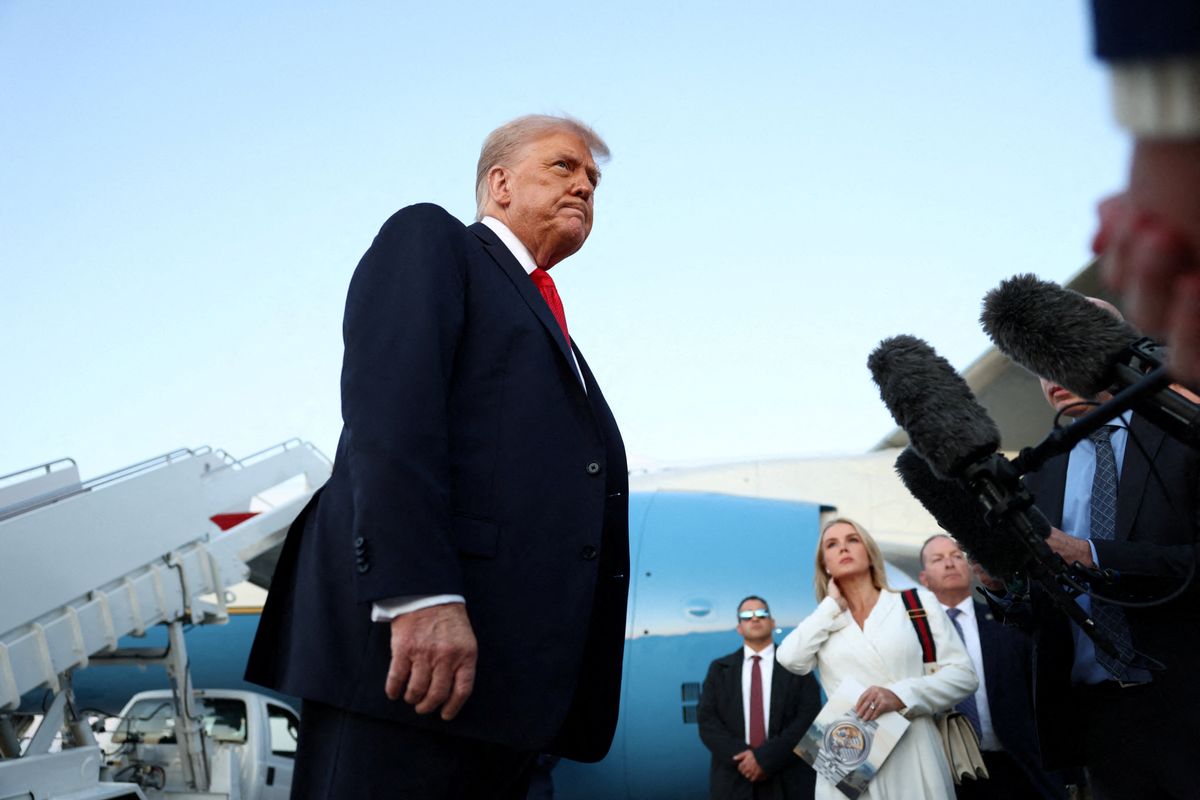 Supreme Court freezes billions in foreign aid after Trump emergency request