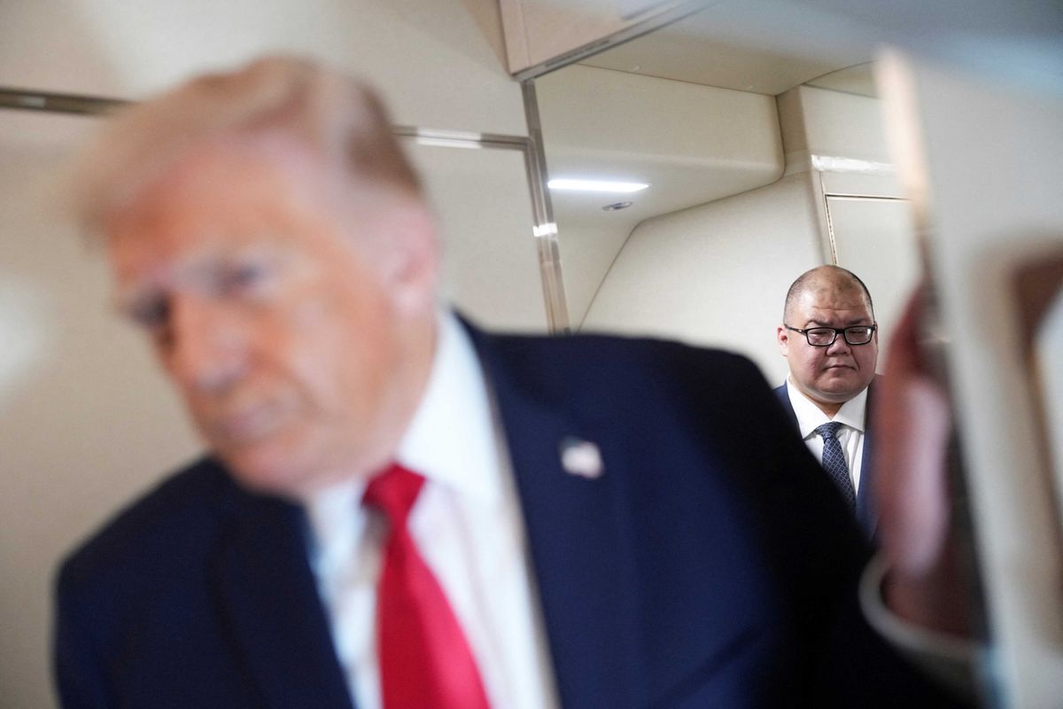 Spitfire Trump spokesman fiends for an 'atta boy' from infatuated aide: ex-GOP insider