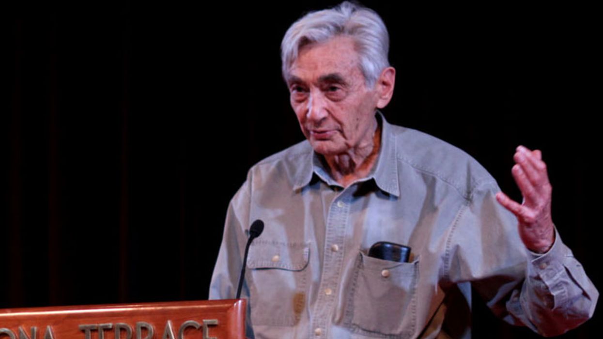 'You can’t be neutral on a moving train': Remembering the People’s Historian Howard Zinn at 100
