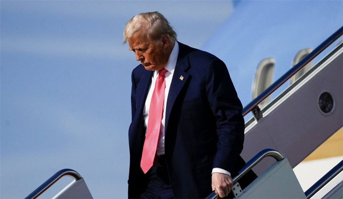 'Festering, open wound': Dems told they have the 'sword' with which to finish Trump