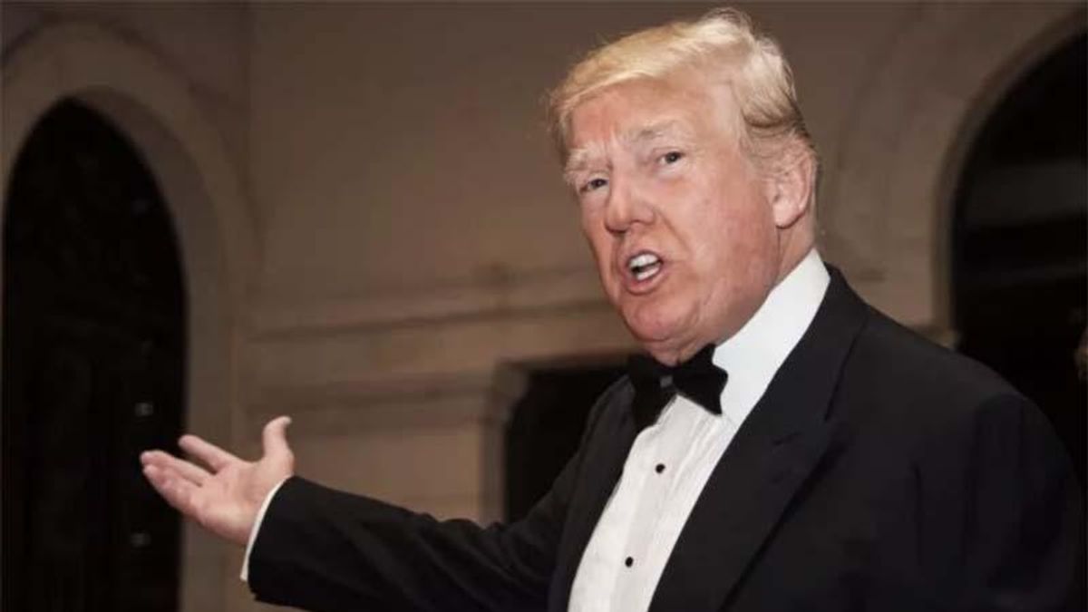 Every defense of Mar-a-Lago docs scandal has 'been blown up by Donald Trump': former prosecutors