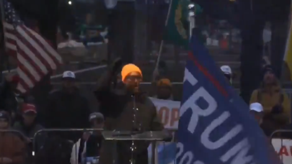 WATCH: Trump supporters chant 'Victory or Death!' at DC rally