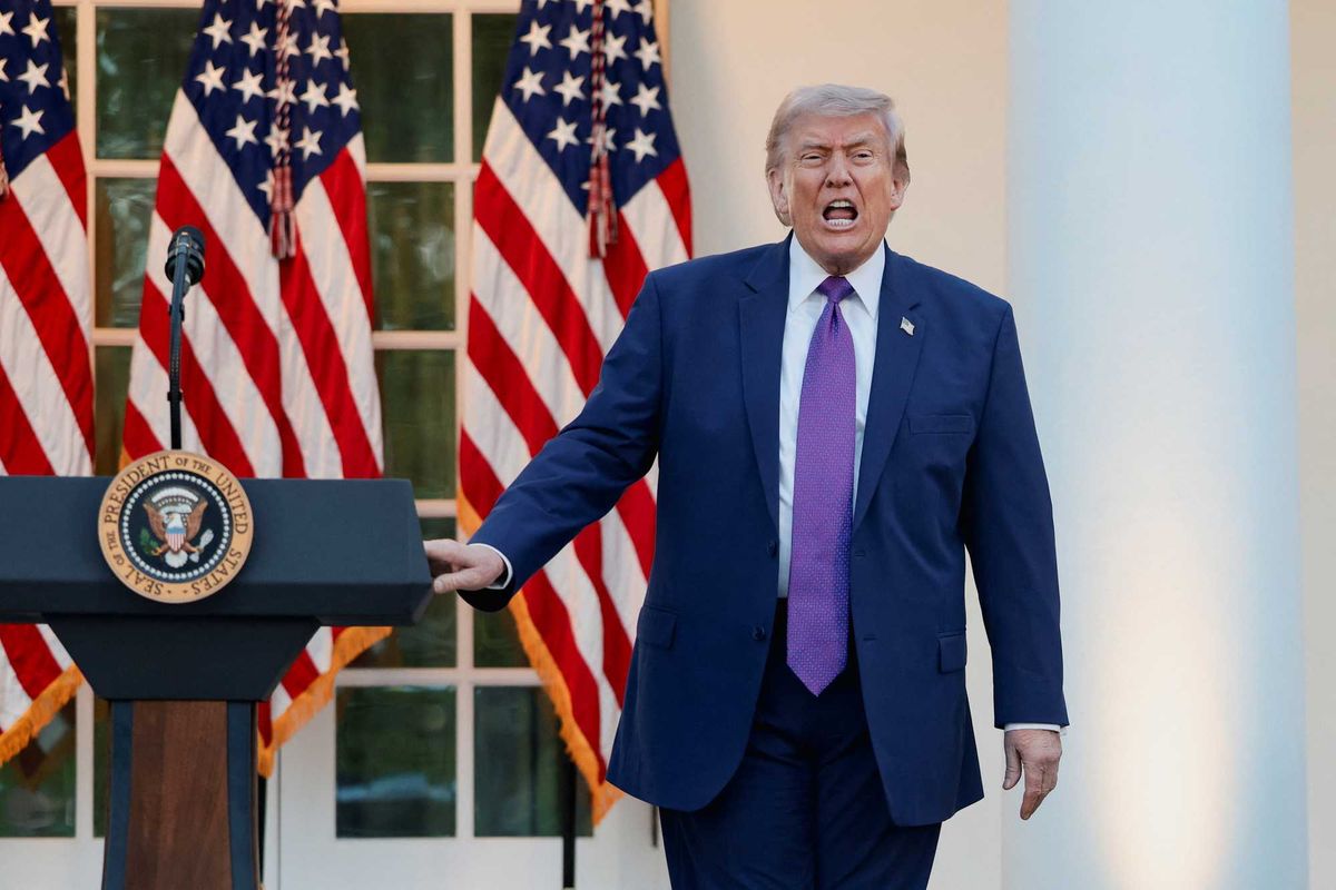 Trump's overnight Truth Social posts show 'crisis' any psychiatrist would flag: biographer