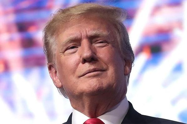 Trump gives shoutouts to two disgraced business figures after winning N.H. primary