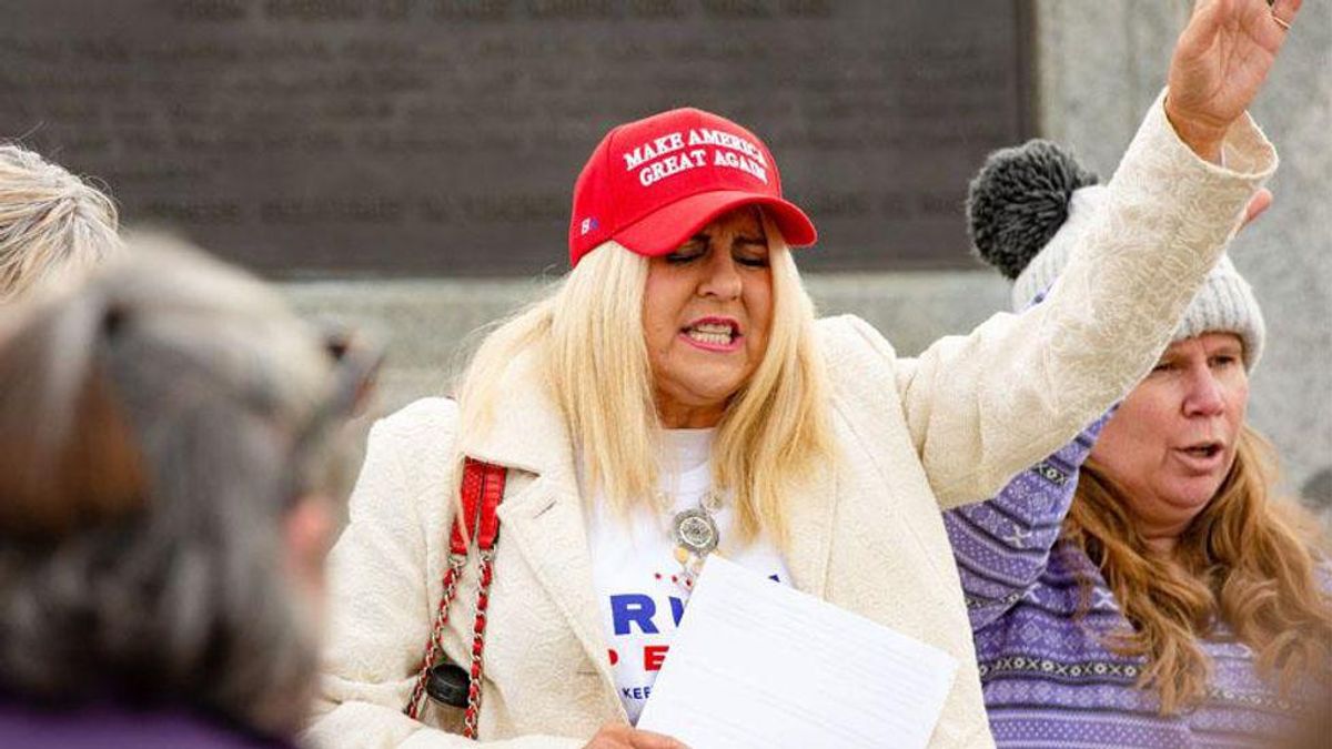 Arizona Republican warns 'dangerous' Trump supporters are 'trying to tear at the foundations of democracy'