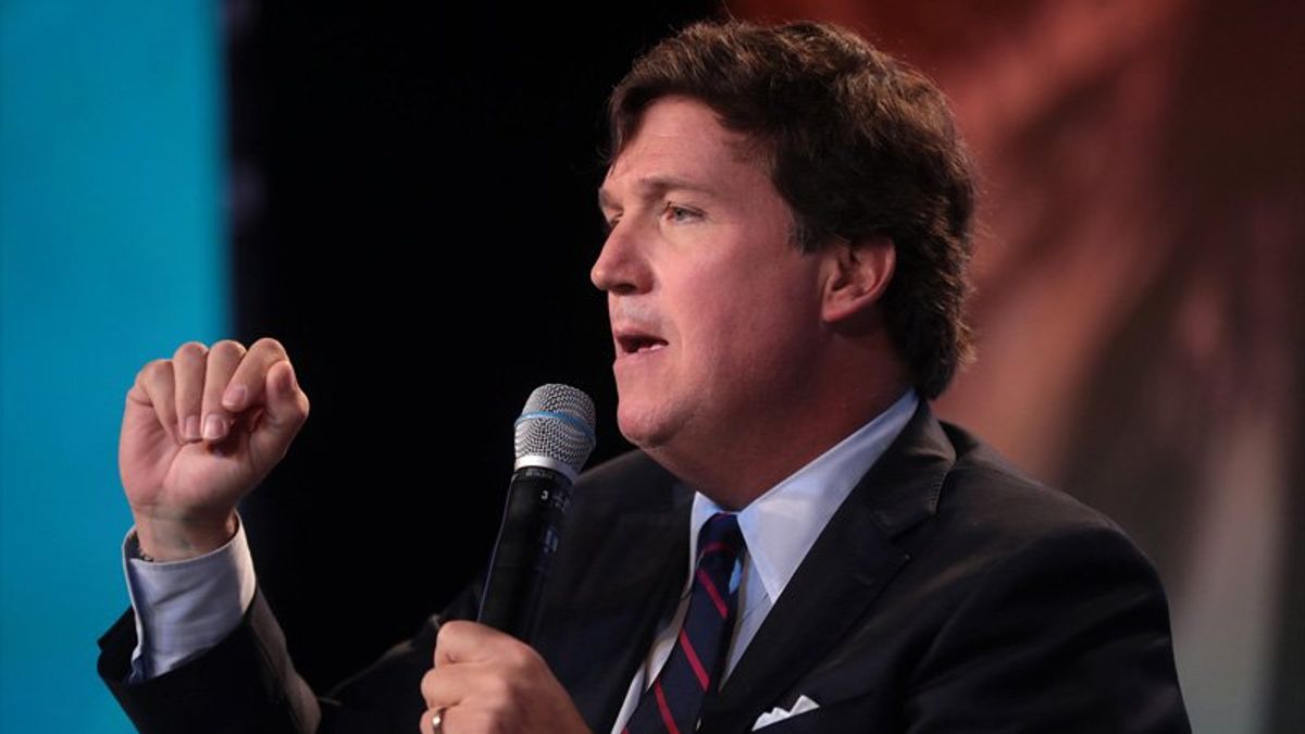 'What's happening to America?' Conservatives flip out over Tucker Carlson departure