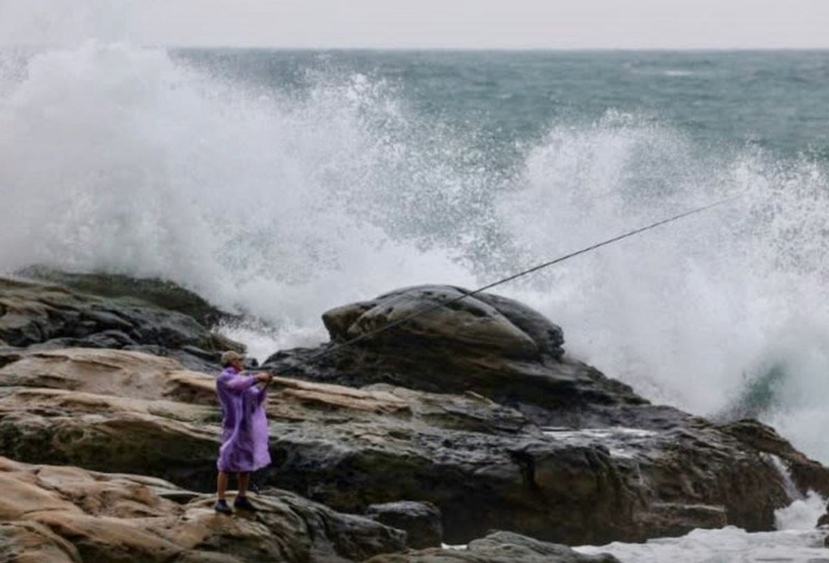 Taiwan warns Typhoon Kong-rey 'rapidly' intensifying