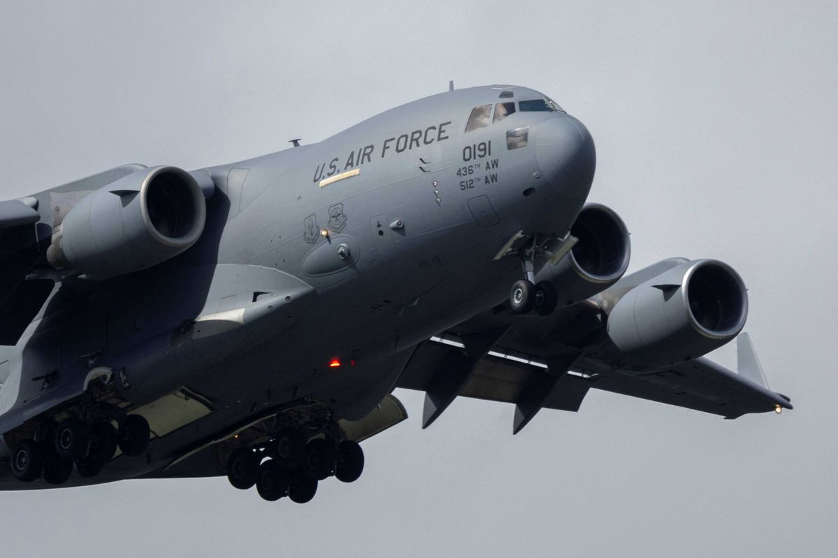 Pilot fumes after near-collision with military plane as Trump ups pressure in Caribbean