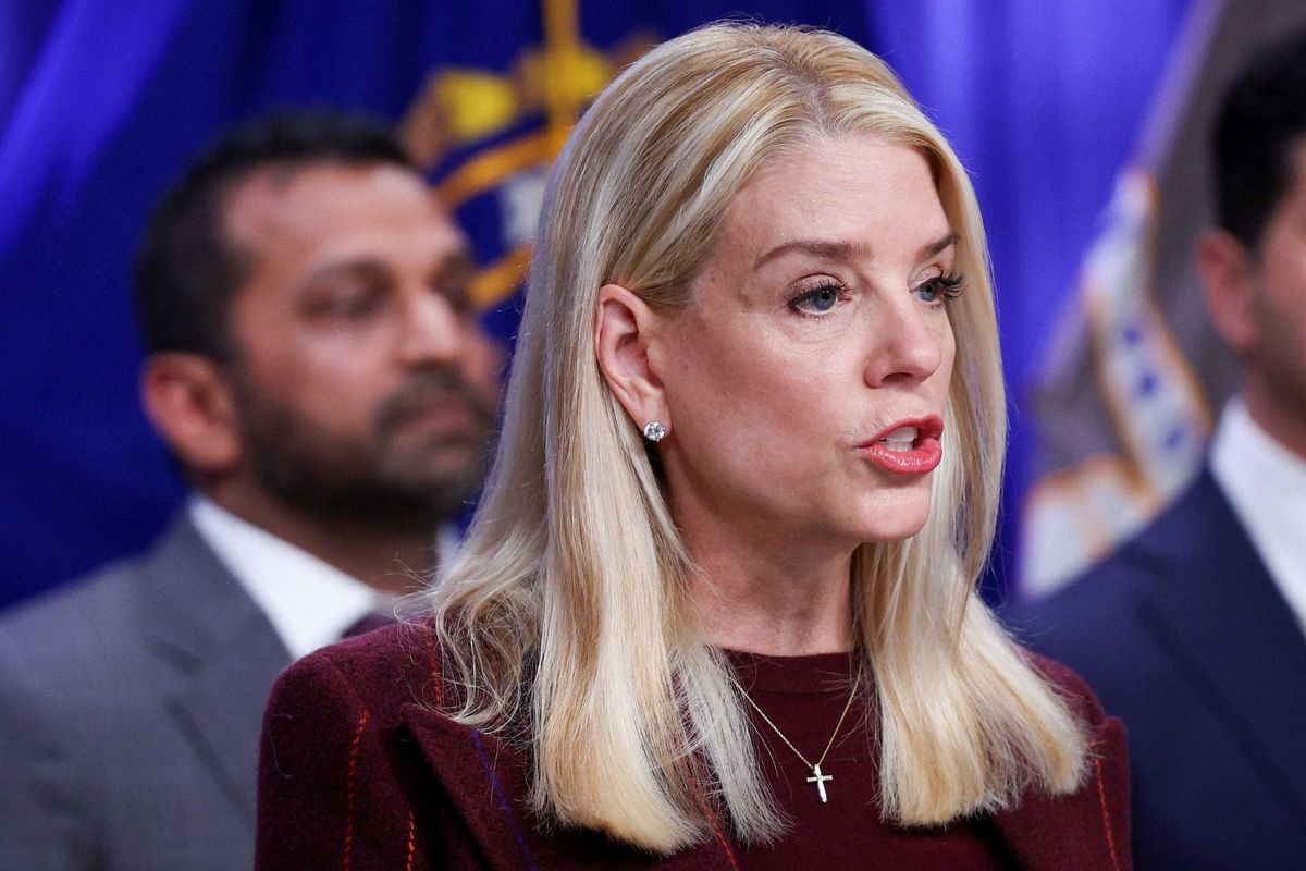 'Never occurred before': Ex-Trump lawyer says Bondi may be disbarred over huge DOJ mistake