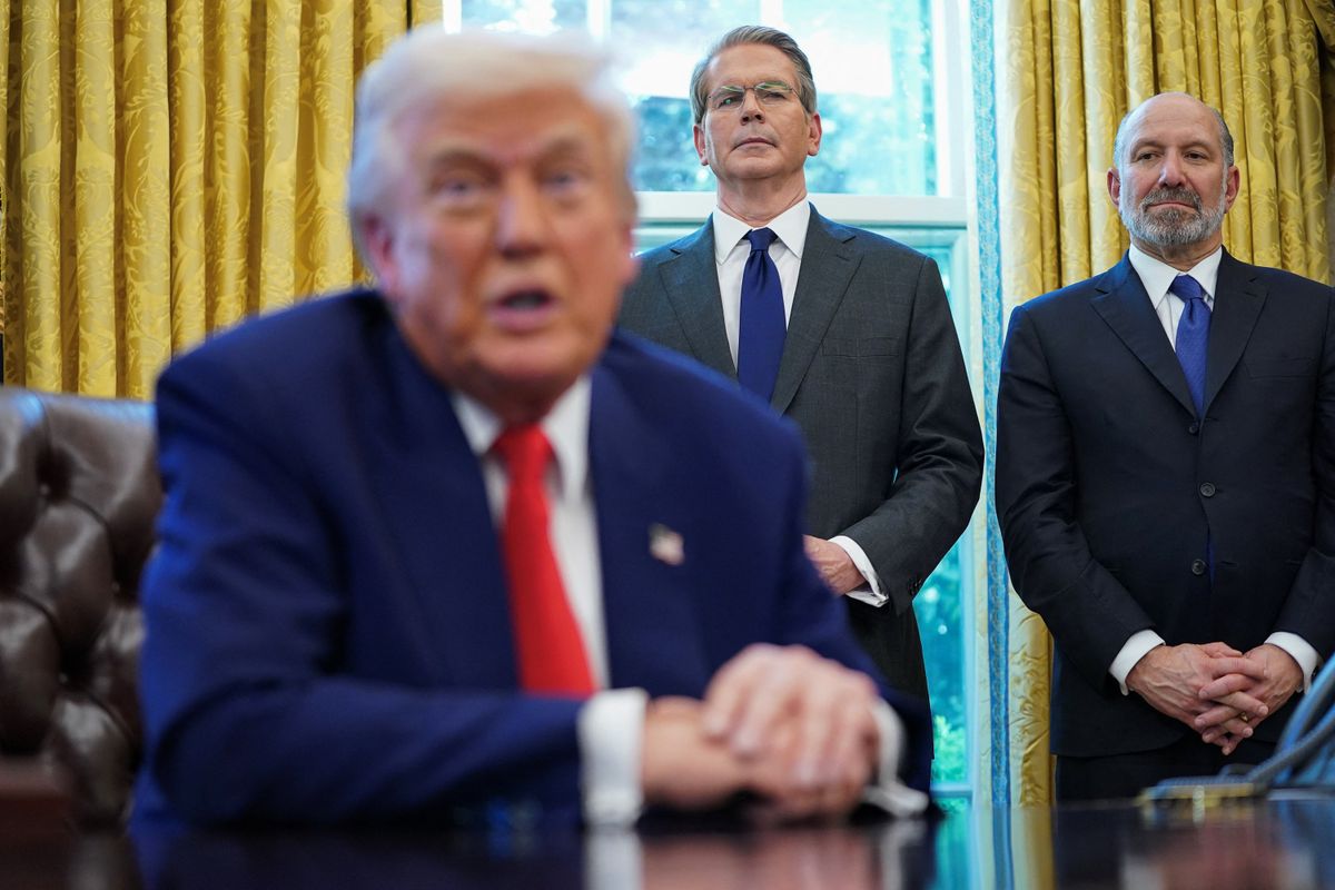 'Cut and run': Top Trump official reportedly eyes exit as 'civil war' engulfs Cabinet
