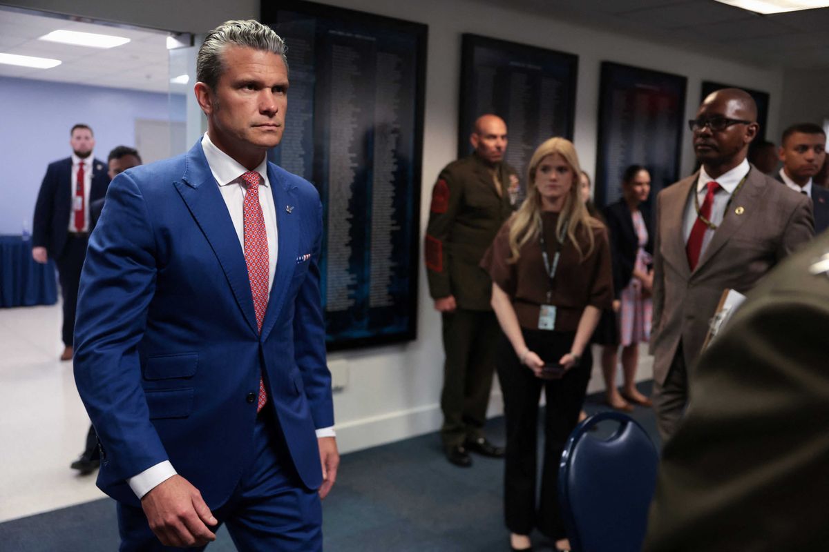 Hegseth 'afraid of Trump' as prez puts down 'sledgehammer' and picks up 'scalpel': report