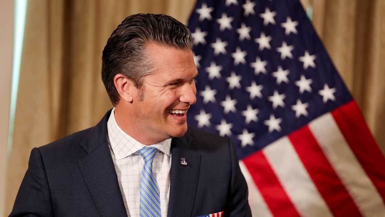 'Pick up a book!' Ex-GOP official gives Pete Hegseth a scathing history lesson on CNN