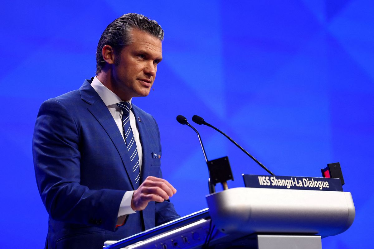 'Disturbing': Hegseth under fire for endorsing pastor who thinks women shouldn't vote