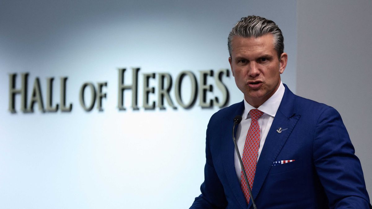 Hegseth kneecaps his own Pentagon's denial and secretly floats presidential run: insiders