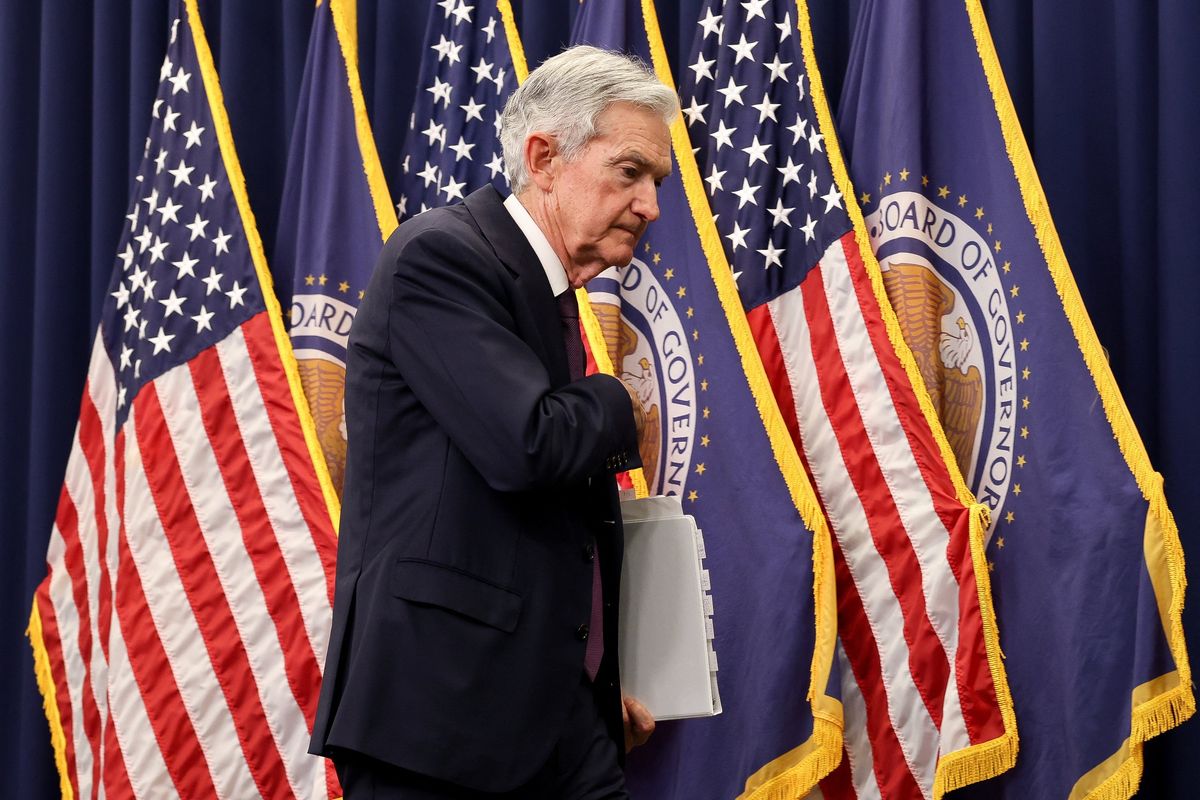 'Override this moron!' Trump launches tirade against 'numbskull' Fed chair