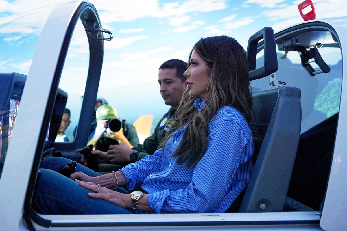 Federal workers secretly make fun of Trump's 'role-playing' Cabinet members