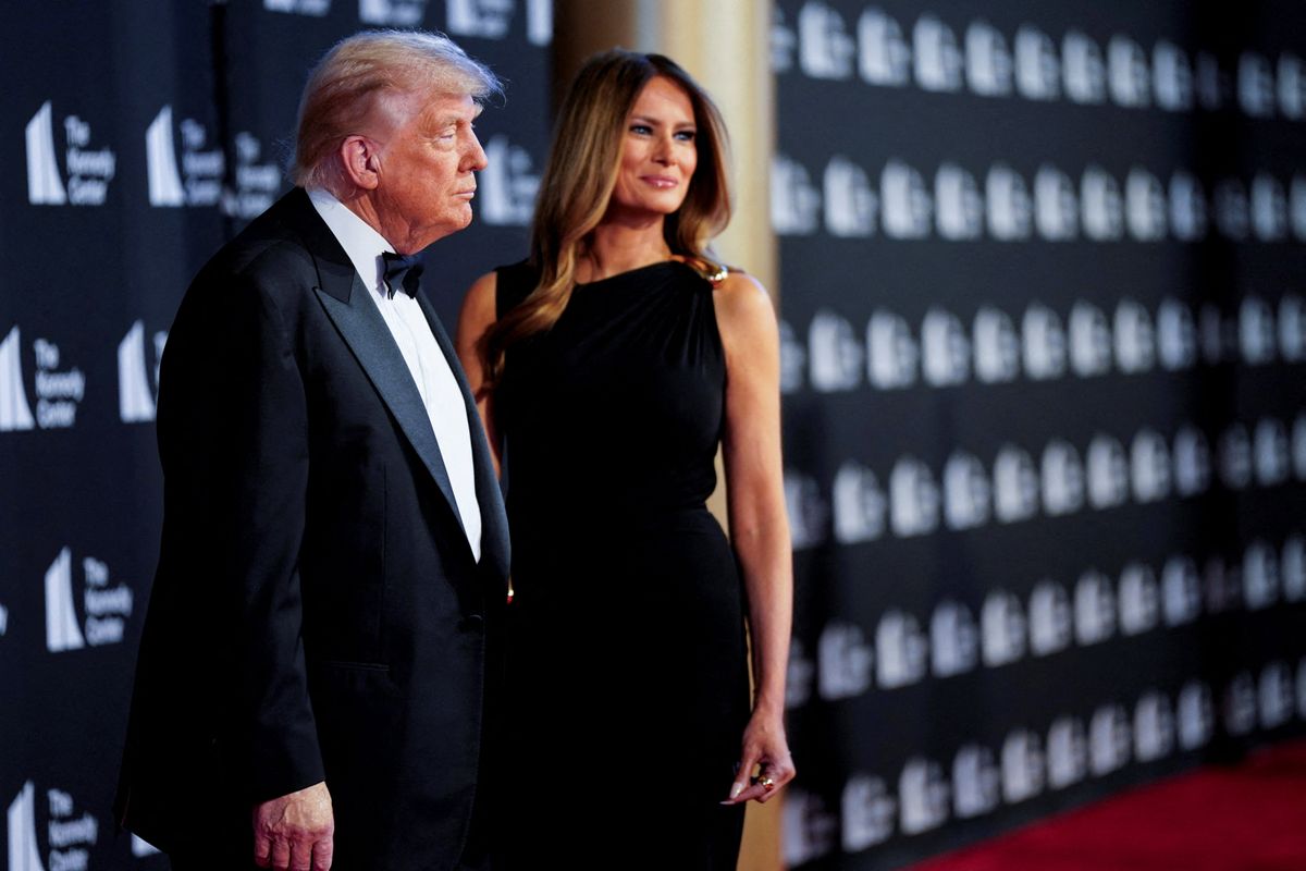 Trump met with dueling boos and cheers at Kennedy Center's 'Les Mis' performance
