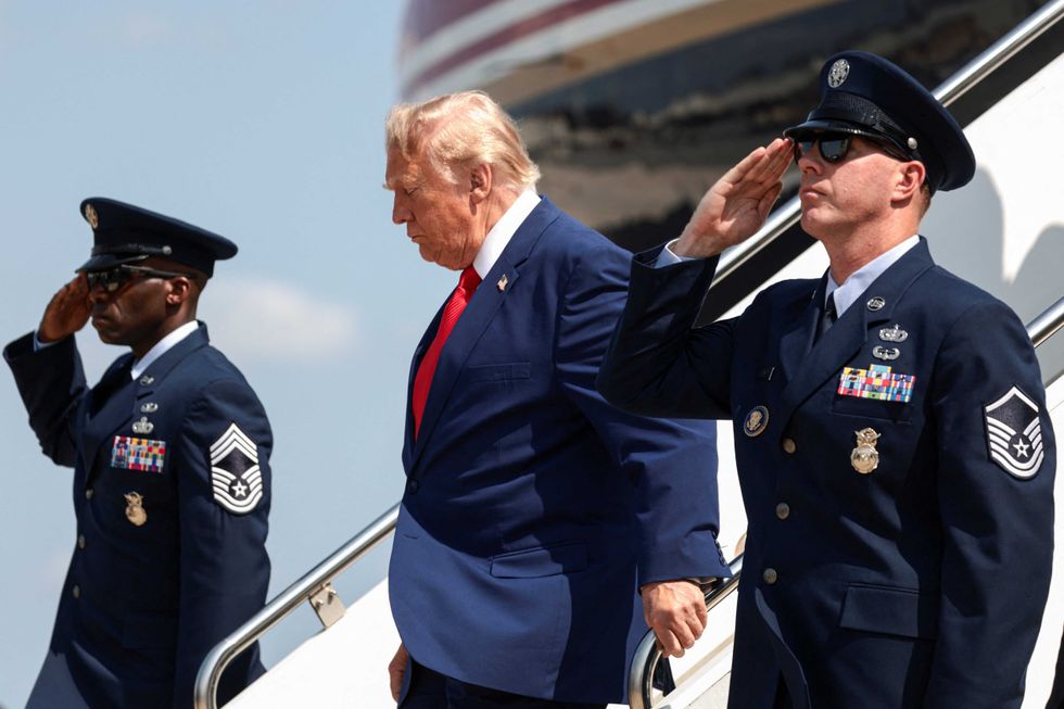 Trump allies quietly advising GOP candidates to distance themselves from him as polls sink