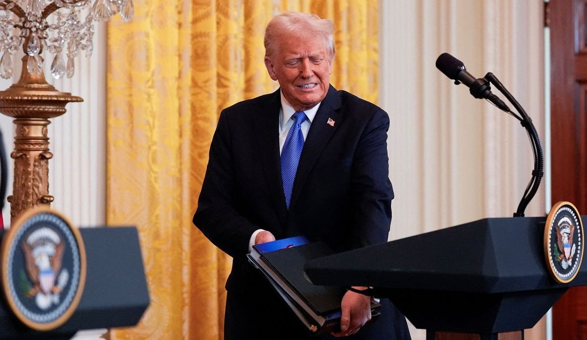 Outrage as Trump grants refugee status to group behind South African apartheid