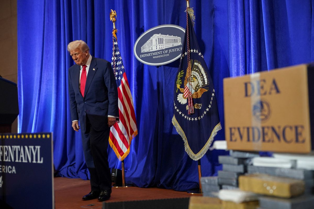 'Ultimate back-handed compliment': Legal expert trolls Trump after 'lash out' at DOJ