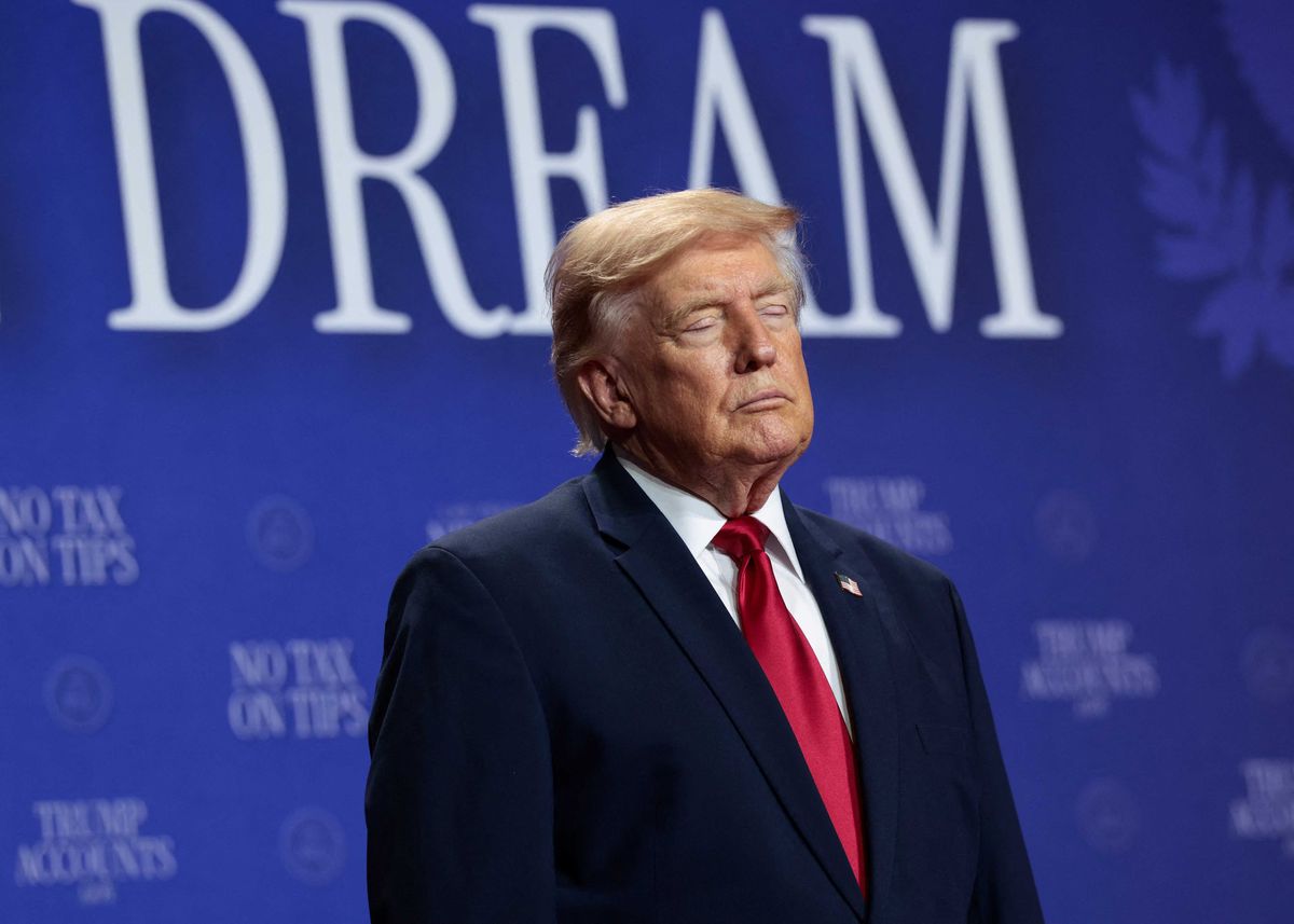 Trump declares he would fire Supreme Court justices if he could