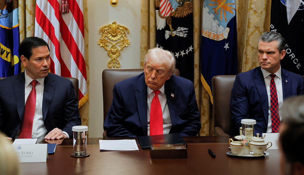 'Are you daft?' Senate Republican ruthlessly mocked after boast about Trump's health