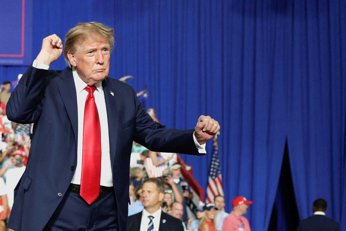 CNN anchor baffled by Trump's bizarre gaffe: 'What is he talking about?'