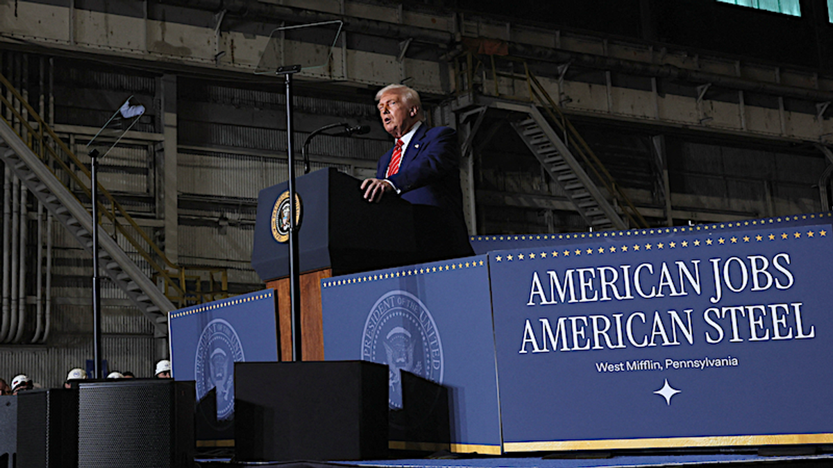 'Once again like never before!' Trump contradicts himself in nonsensical pledge