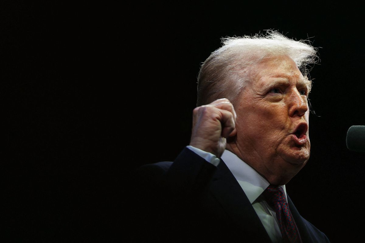 'Shame on the administration': Top GOP megadonor rallies investors against Trump