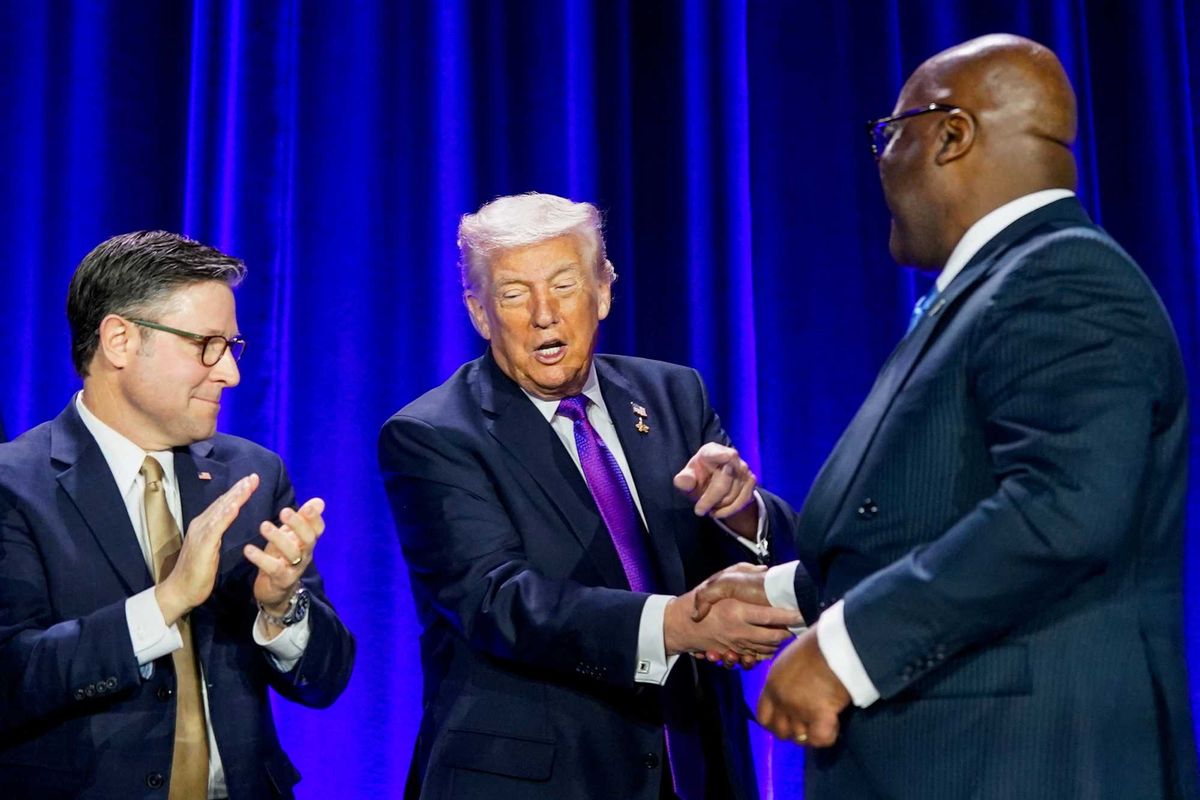 Trump again fumbles African leader's name while showering him with compliments