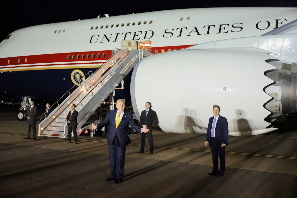 'That was a perfect walk!' Trump toady rages after video of bizarre hand twitch surfaces
