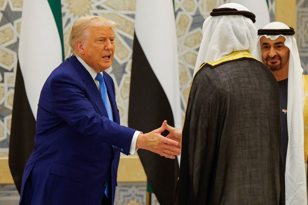 'Bolder than Nixon': Conservative flags secret behind success of Trump's 'corruption'
