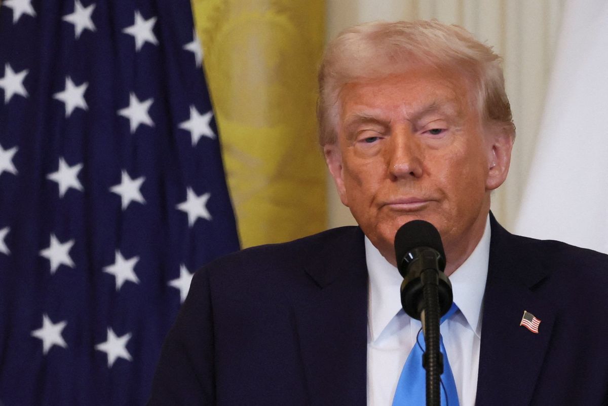 'Am I having a stroke?' Trump stuns Internet with suggestion US 'own' Gaza Strip