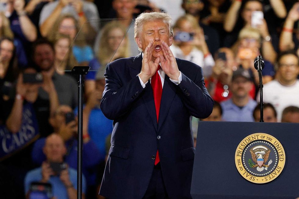 Trump injecting 'real poison' into the midterms puts GOP 'in a weird spot': analyst