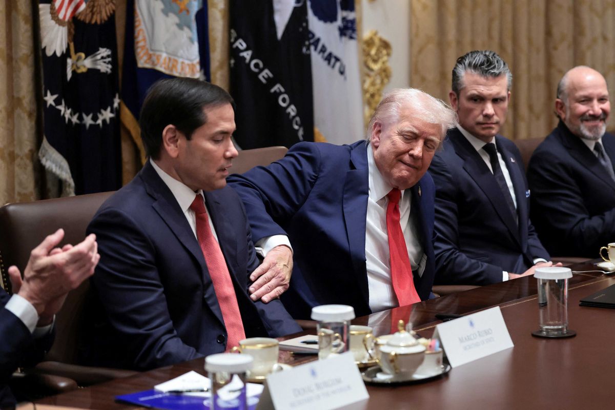 'Thirstiest man': Analyst says Trump official made 'deal with the devil' in bid for power