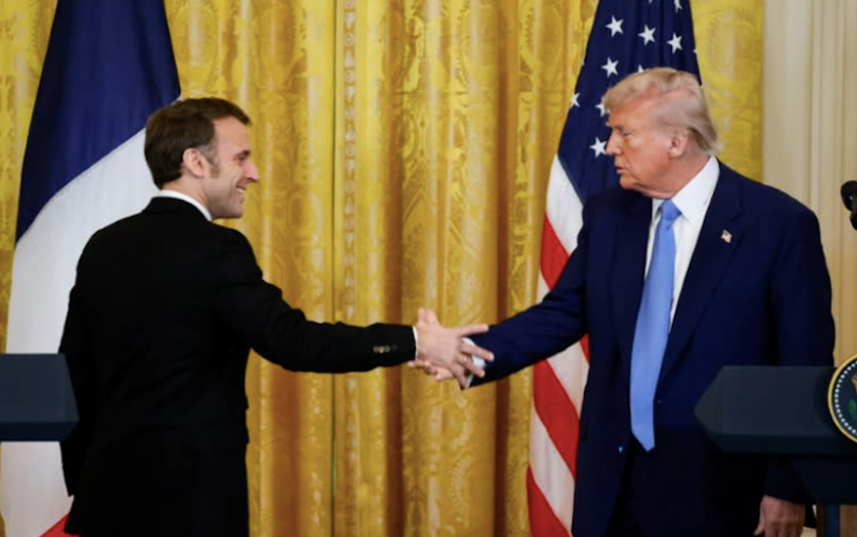 Trump says Canada, Mexico tariffs moving 'forward' on schedule