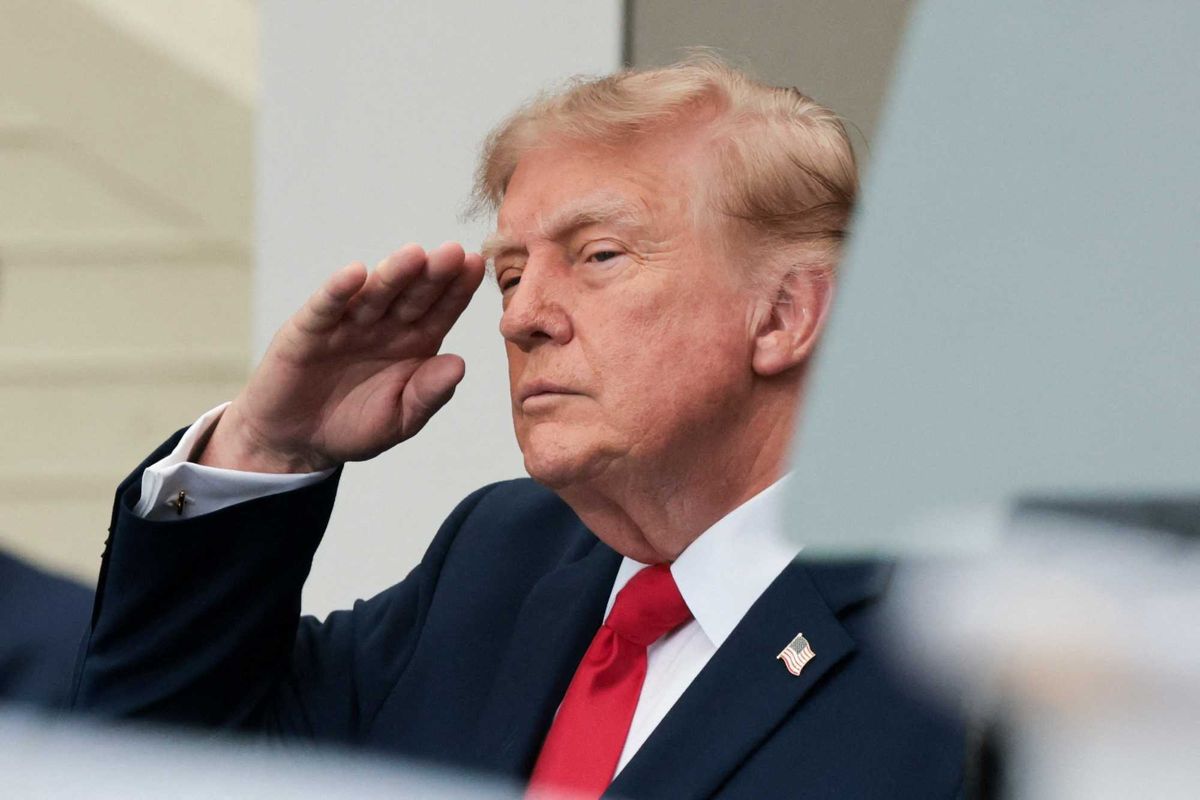Pentagon shamed after promoting QAnon imagery in Trump post: 'Utterly humiliating'