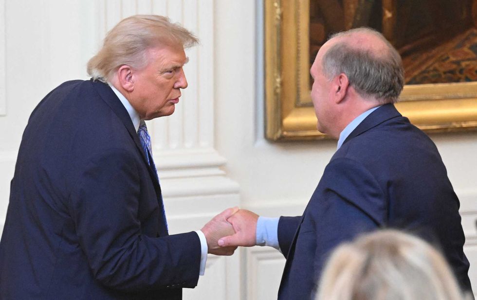 Trump memo naming his own FBI as 'deep state' floors legal experts: 'So weird'