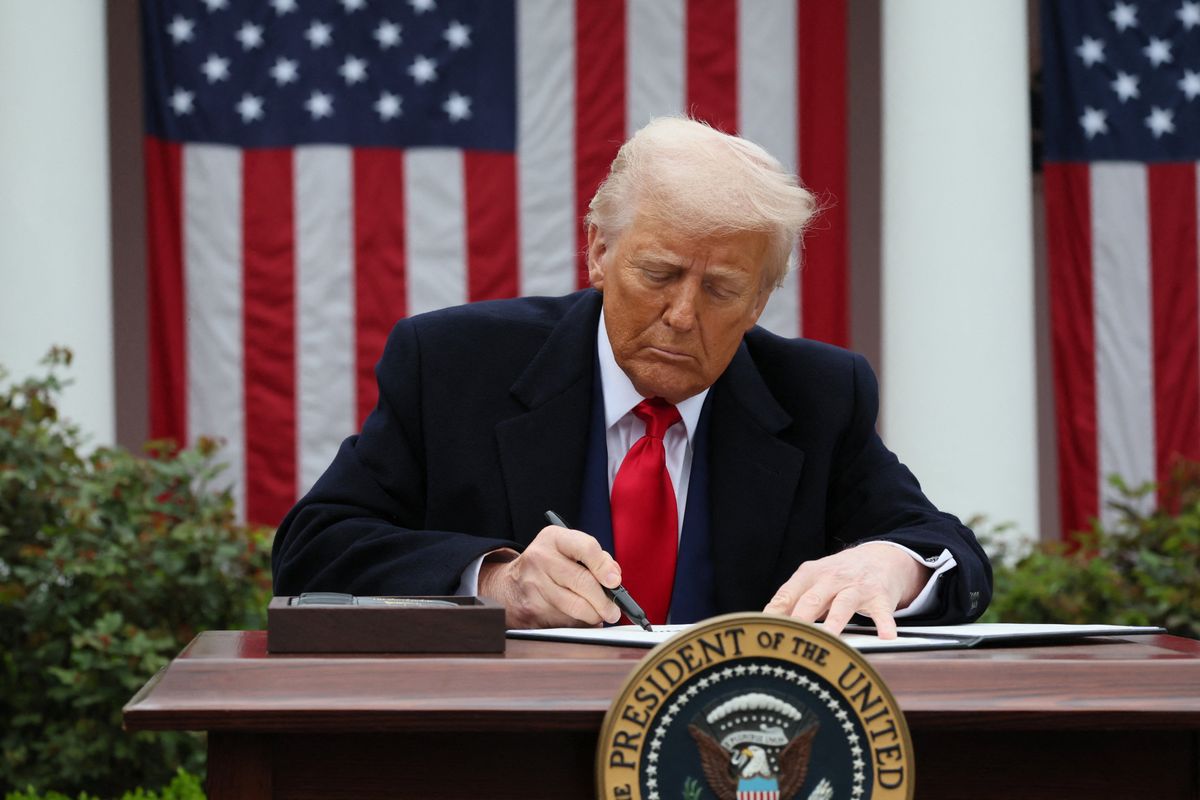 'Someone should sue': WSJ editors irate after Trump's 'abuse of power' on the economy