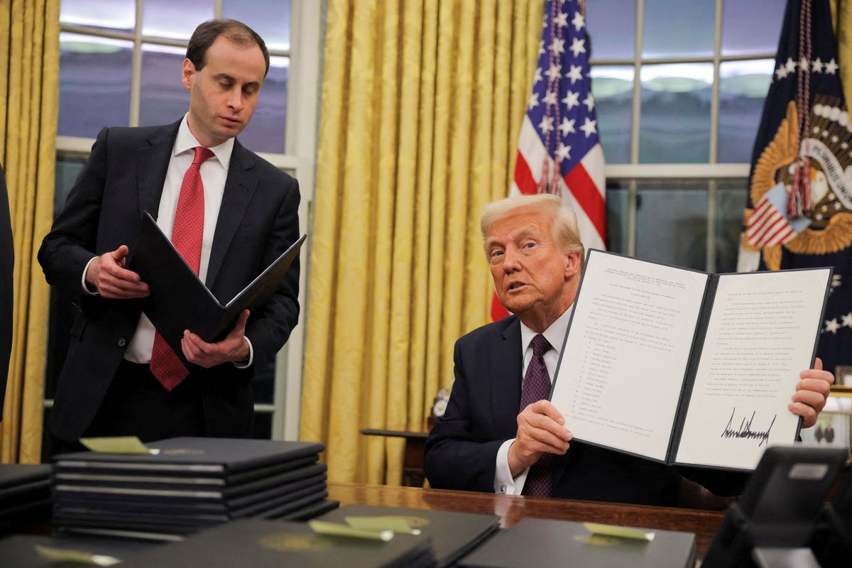 'Shame of a nation': Internet outraged as Trump pardons 1,500 J6 rioters