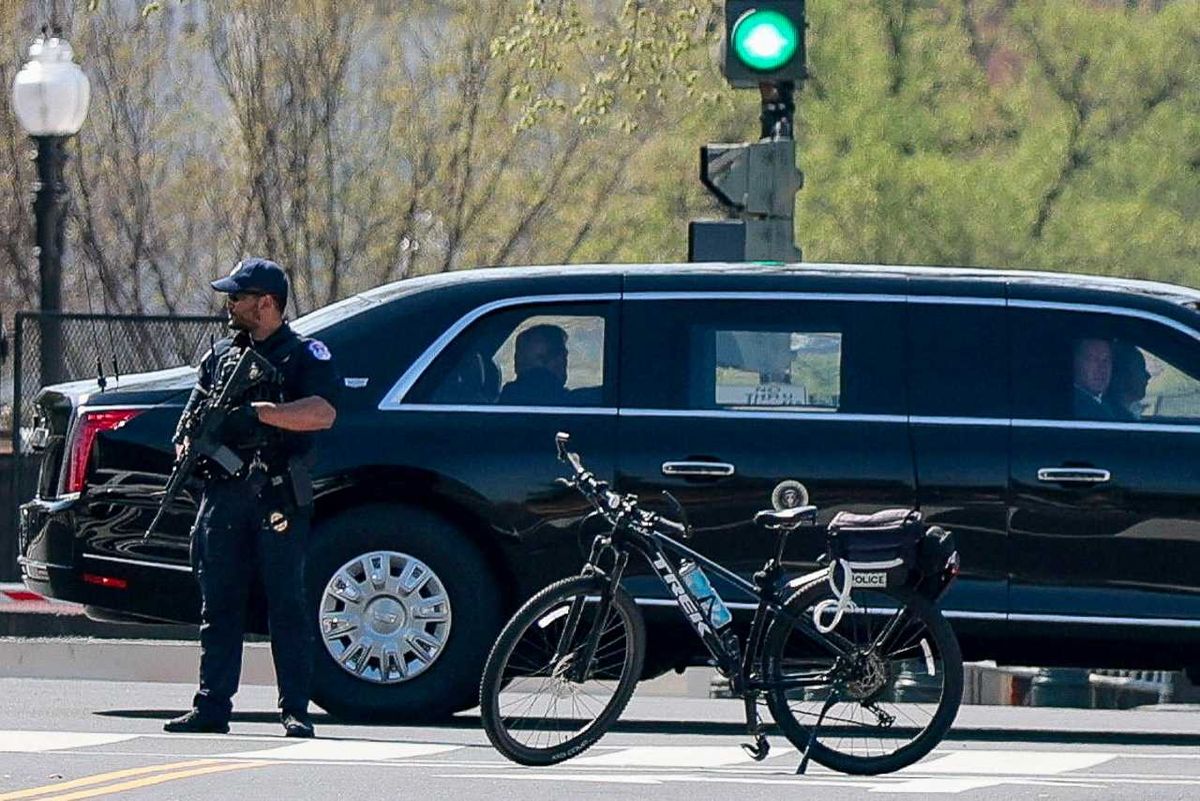 Trump bolts from Supreme Court early as conservative justices skeptical of his arguments