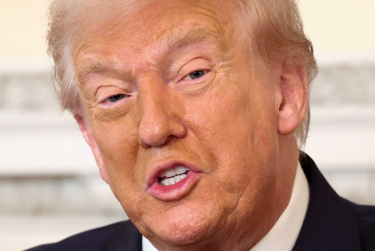 Trump just got a 'powerful' message that could 'cripple' his power: Ex-GOP analyst