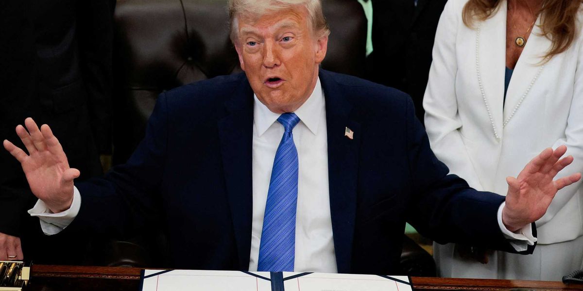 Trump mocked on CNN for 'flat-out untrue' claim about 'secret' oil movements in Iran