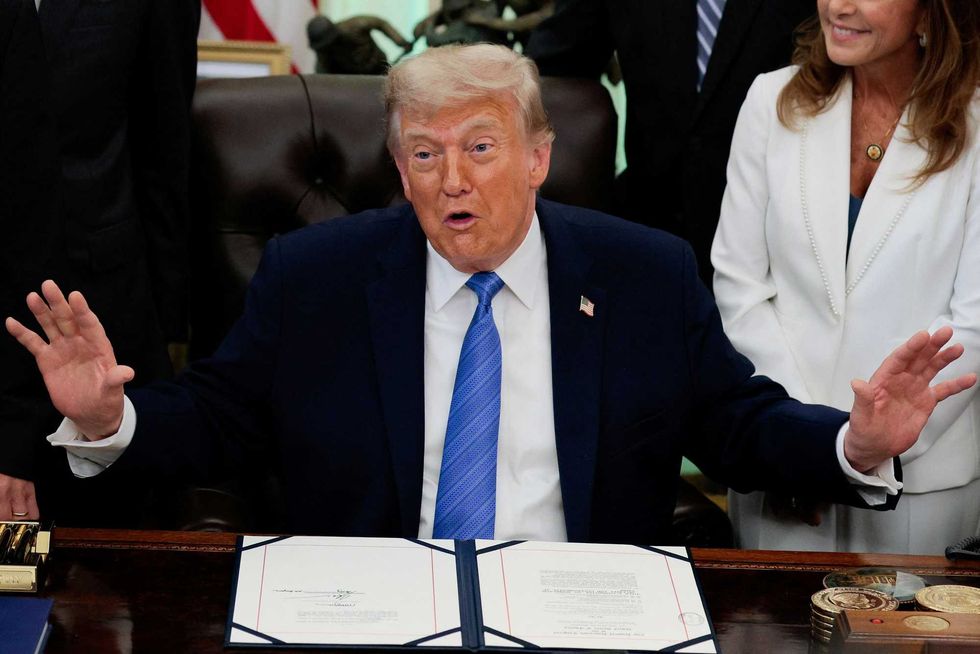 Trump mocked on CNN for 'flat-out untrue' claim about 'secret' oil movements in Iran