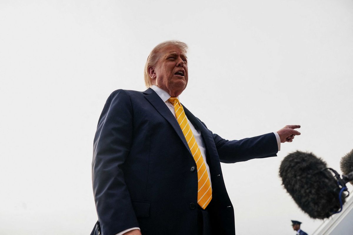 'Is this the market calling?' Trump faces new market manipulation claims over war idea