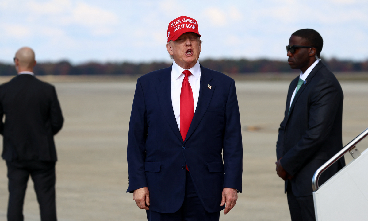 'This is illegal': Trump's wild new threat mocked as 'lunacy'