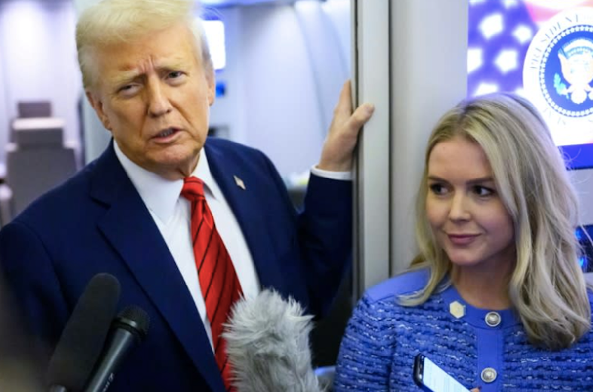 Trump signs order to get 'transgender ideology' out of military