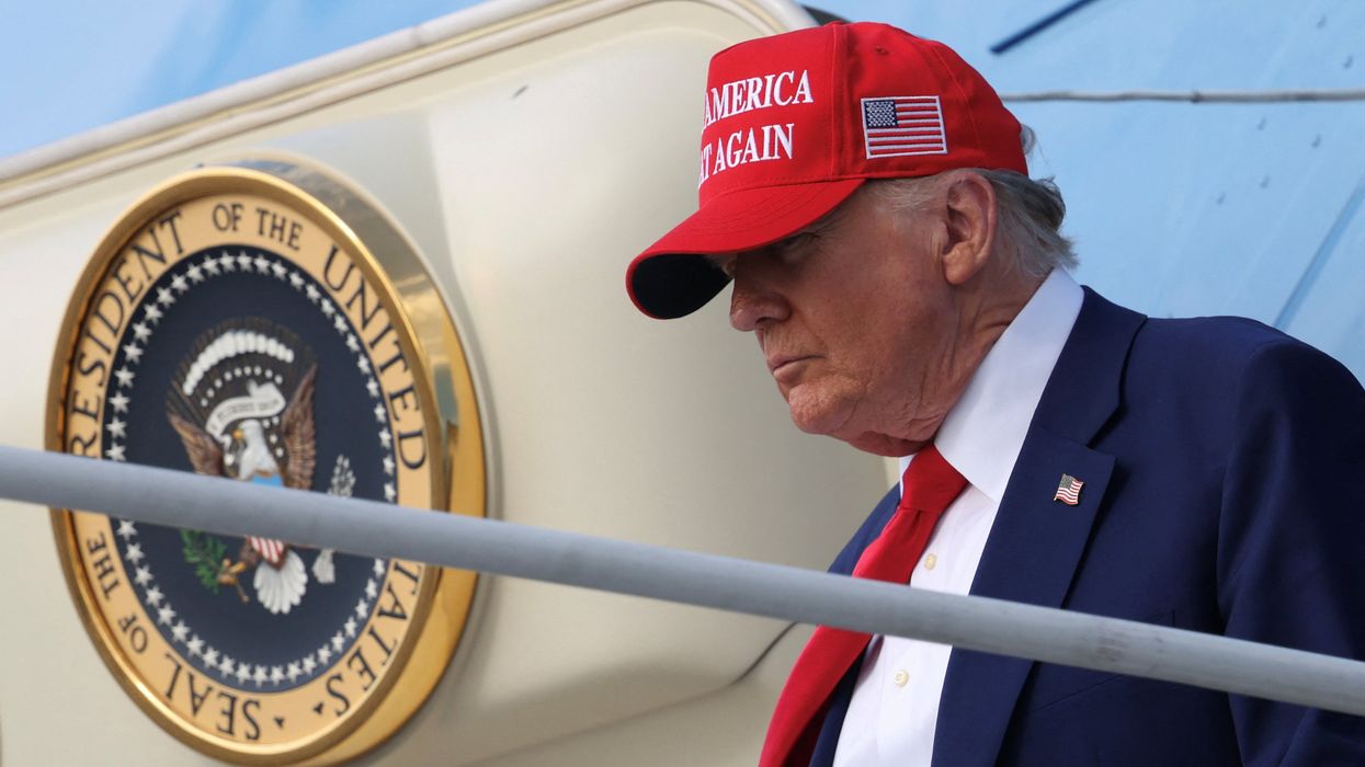 Trump to accept $400 million 'flying palace' jet as gift from Qatar: report